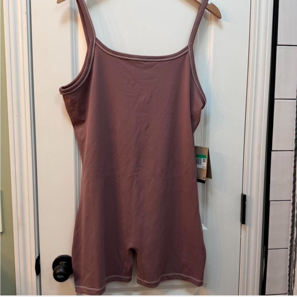 Women’s Nike Zenvy Dri Fit Short Bodysuit Size XL